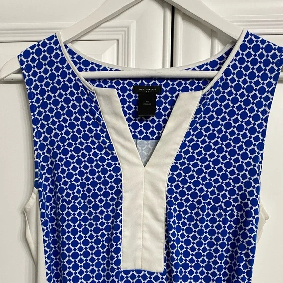 Ann Taylor Factory Size XS Sleeveless V Neck Dress Blue White Belt Midi Office - Picture 5 of 12